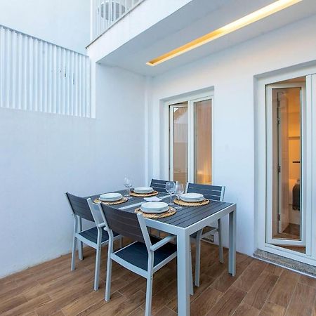 Wonderful Duplex W Private Patio & Ac By Lovelystay OOporto Esterno foto
