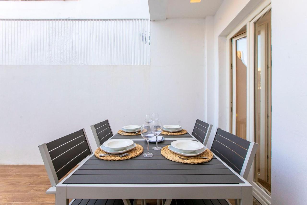 Wonderful Duplex W Private Patio & Ac By Lovelystay OOporto Esterno foto
